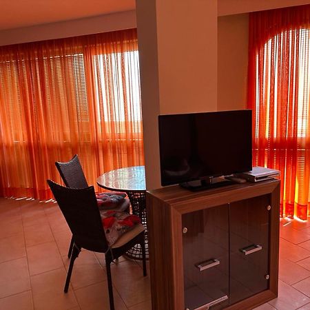 Aparthotel Oazis Vip Club à Slantchev Briag Extérieur photo