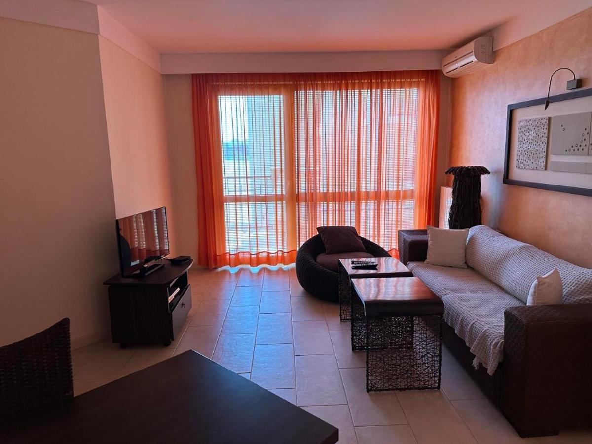 Aparthotel Oazis Vip Club à Slantchev Briag Extérieur photo